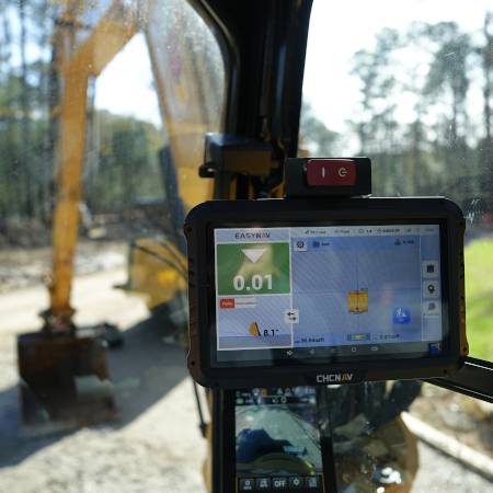 Why Contractors Are Turning to Machine Control Systems for Better Grading Accuracy?