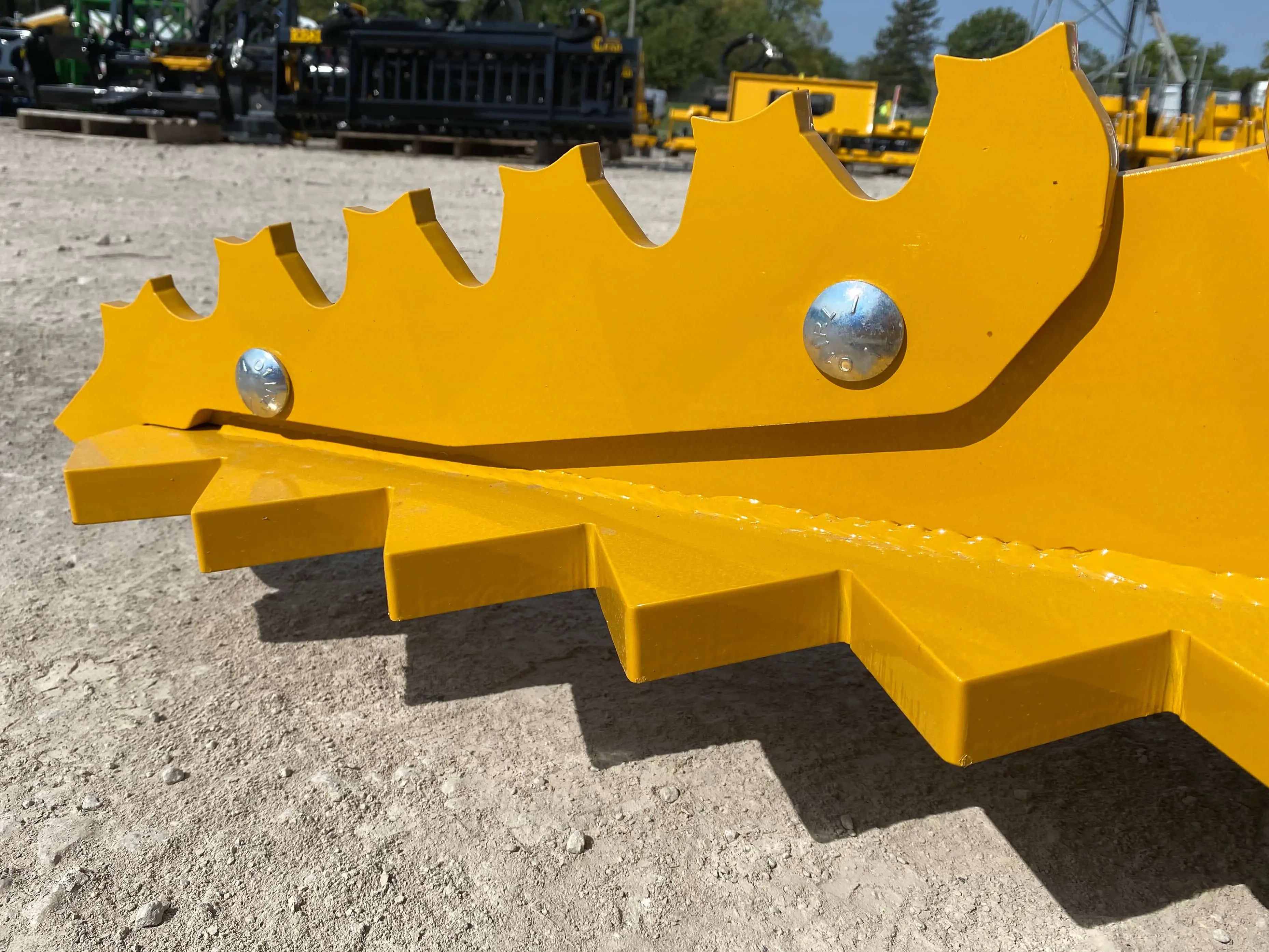 Dominator Tree Puller with 31" Cab Guard