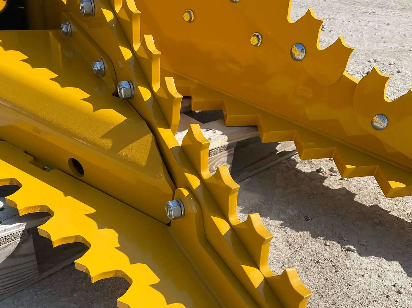 Dominator Tree Puller with 31" Cab Guard